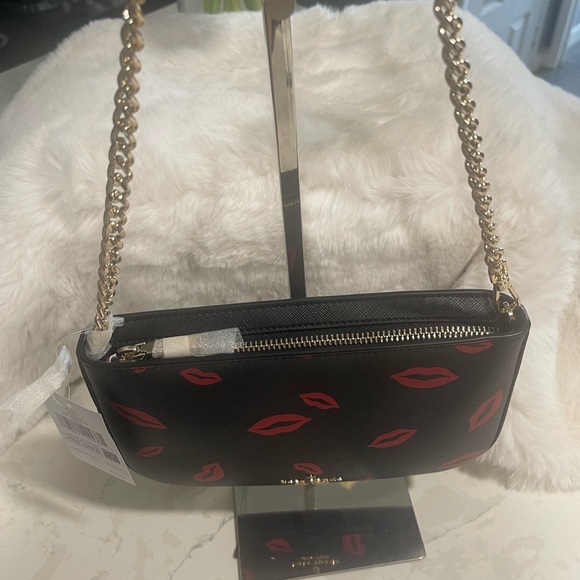 Kate Spade Lip Toss Pochette Bag - Picture 7 of 10